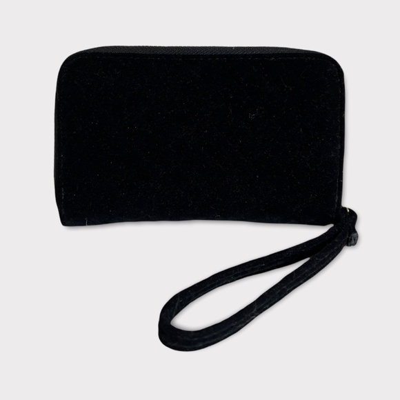 NWOT Adrienne Vittadini Black Velvet and Gold Wristlet - Picture 2 of 6